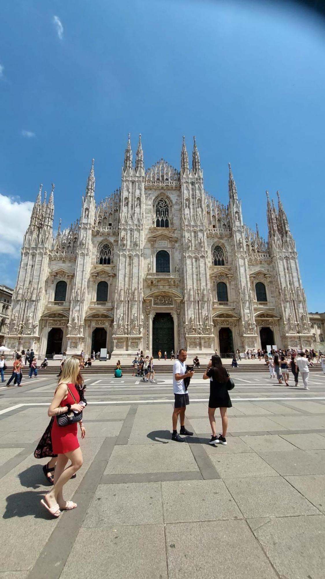 Disciplini Apartment A 5 Min Dal Duomo Milan Exterior photo